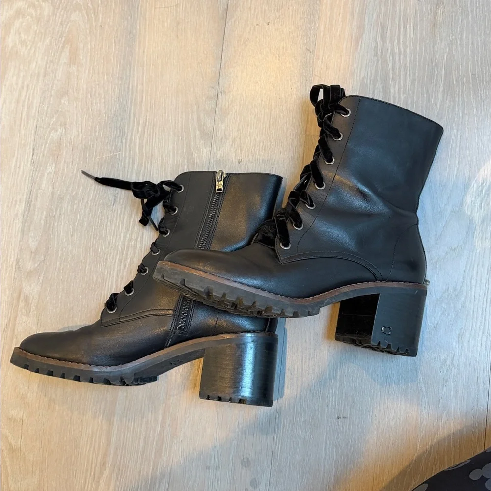 Coach Black Lace-Up Leather Boots GUC , sz 8.5 - Picture 2 of 11